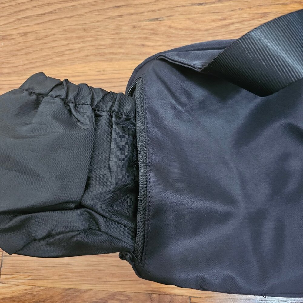 Kyodan Crossbody Bag with Water Bottle Holder - Picture 5 of 9